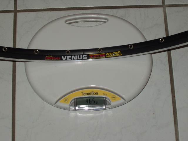 SUN Venus 32L.